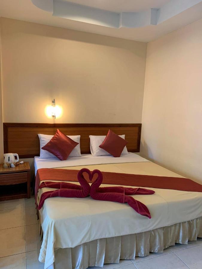 Rattana Guesthouse & Bungalow Чавенг Экстерьер фото
