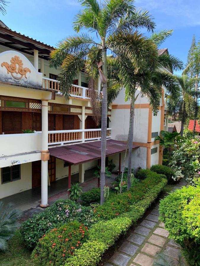 Rattana Guesthouse & Bungalow Чавенг Экстерьер фото