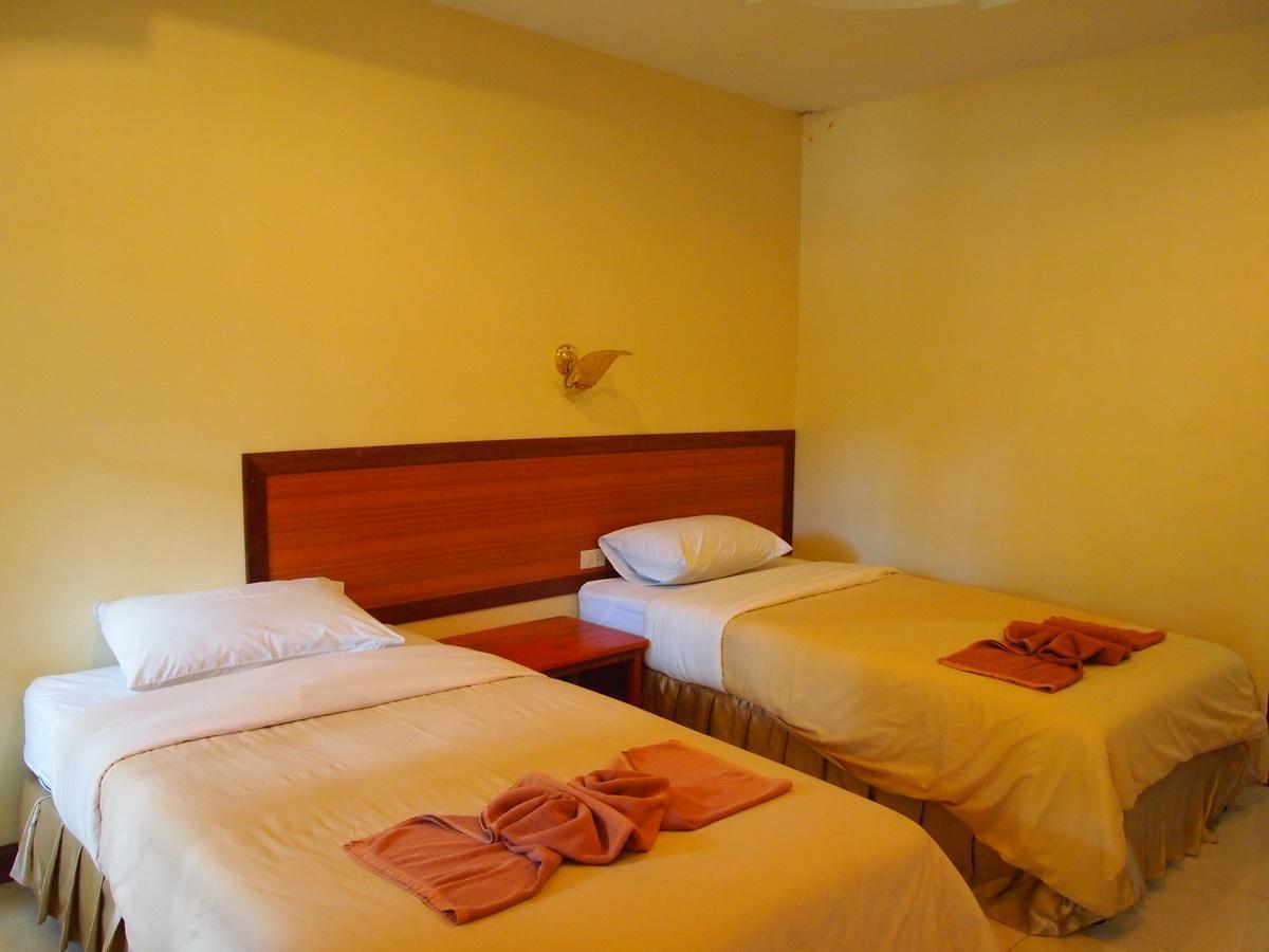 Rattana Guesthouse & Bungalow Чавенг Экстерьер фото